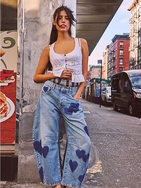 We The Free Heart Patch Barrel Jeans 32 Rare FP